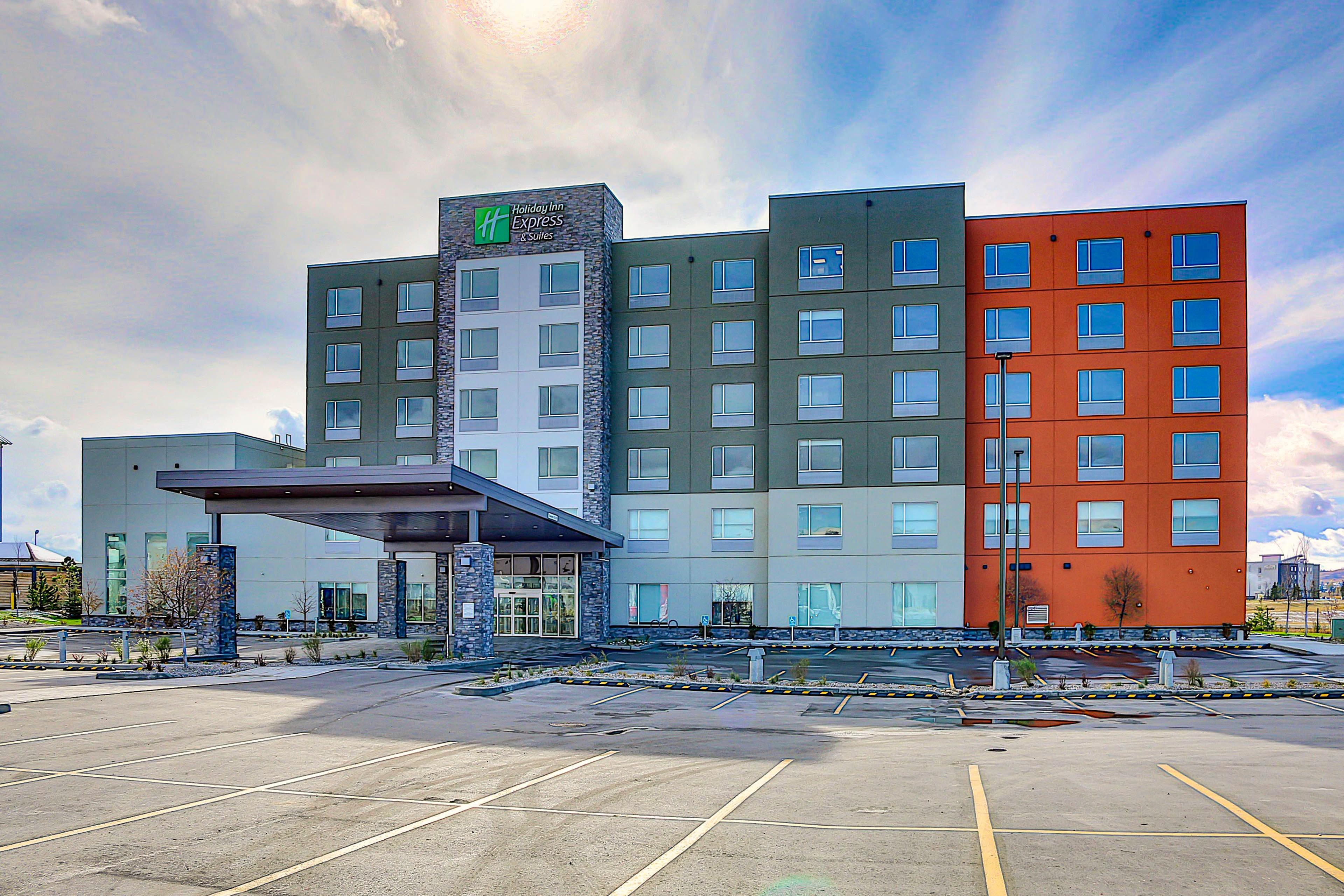 Holiday Inn Express & Suites - Calgary Airport Trail Ne By Ihg Екстер'єр фото