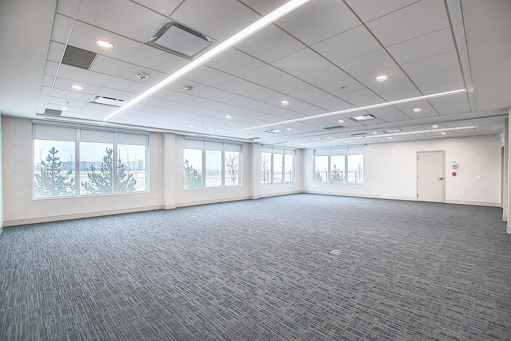 Holiday Inn Express & Suites - Calgary Airport Trail Ne By Ihg Екстер'єр фото