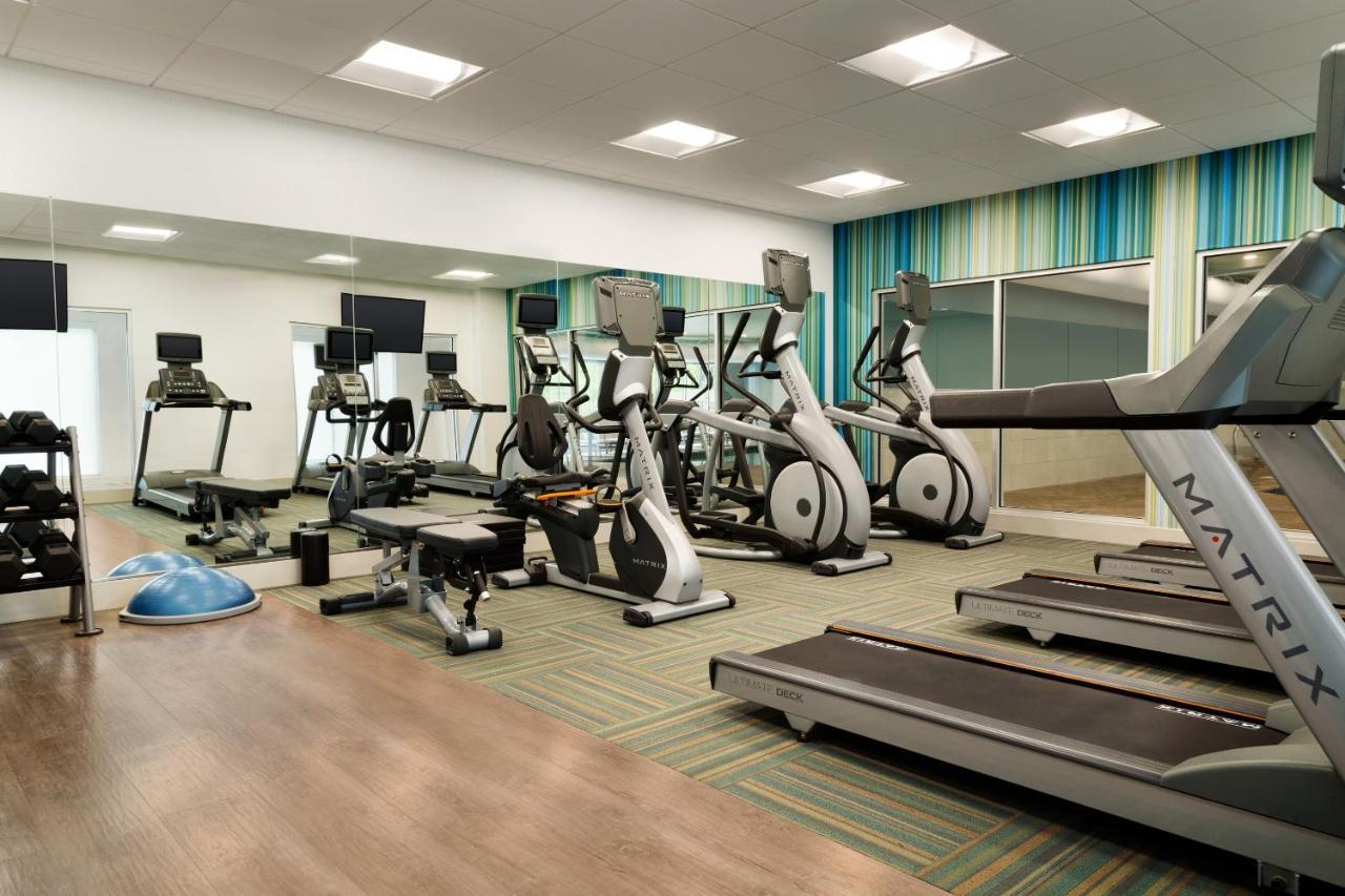 Holiday Inn Express & Suites - Calgary Airport Trail Ne By Ihg Екстер'єр фото